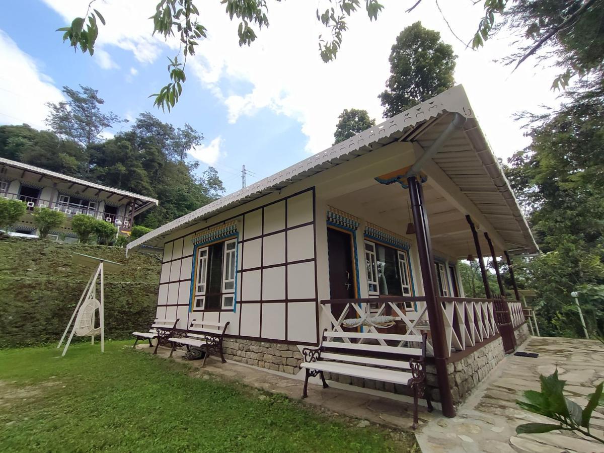 The Nettle And Fern Farmstay Pelling Exterior foto